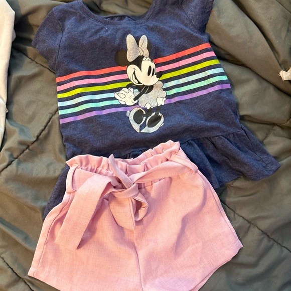 Blue Ruffle Top and Patterned Pants Set - Picture 4 of 7